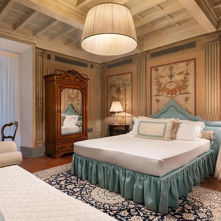 Piazza Pitti Palace - Residenza D'Epoca Флоренция Екстериор снимка