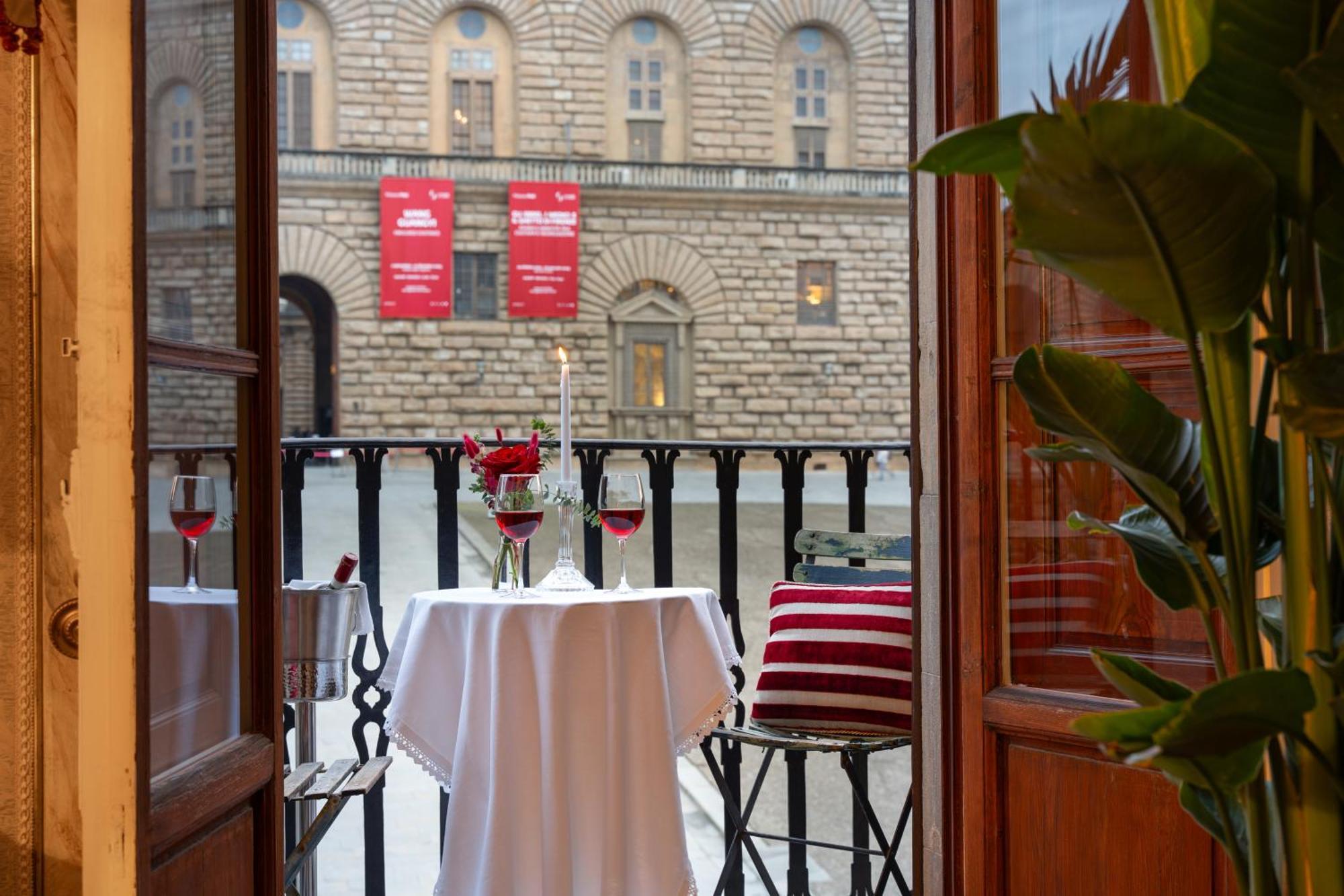 Piazza Pitti Palace - Residenza D'Epoca Флоренция Екстериор снимка